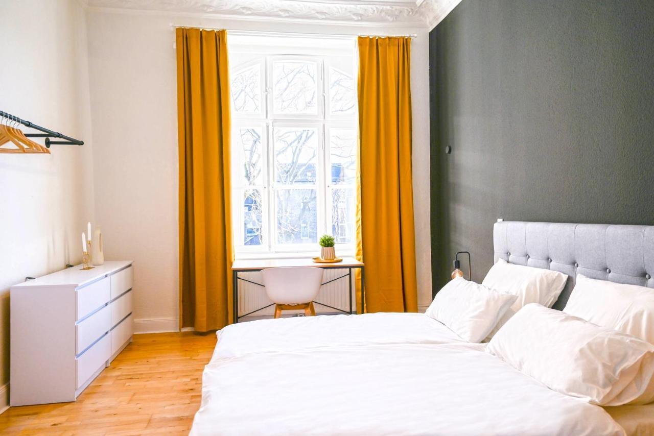 120Qm Denkmal Apartment In Krefeld Mit Stuck Und Balkon - Beuys Apartments - 크레펠트 외부 사진